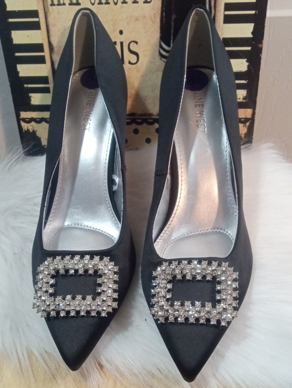 NINE WEST SATIN/RHINESTONE SHOES - Picture 6 of 10